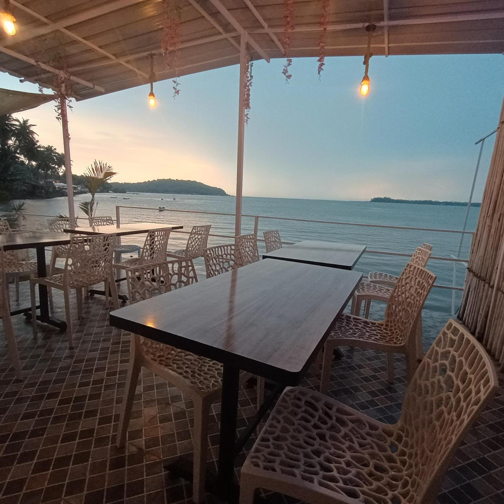 Gs Home On The Bay - Super Sea View Glass Studio Apartment Vagator Extérieur photo