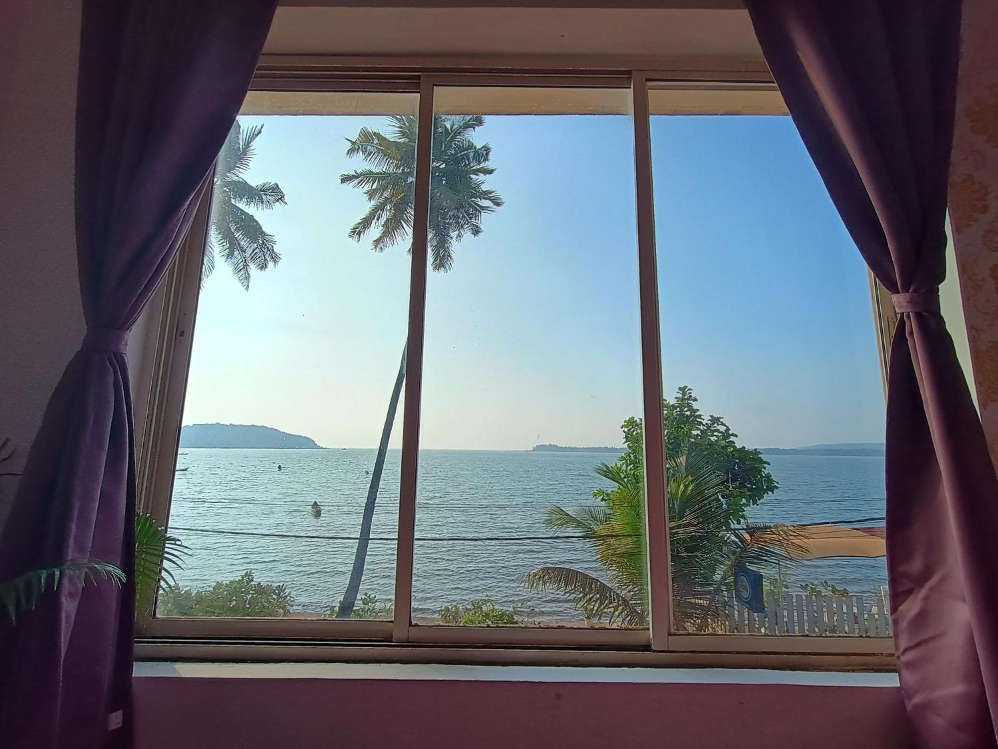 Gs Home On The Bay - Super Sea View Glass Studio Apartment Vagator Extérieur photo